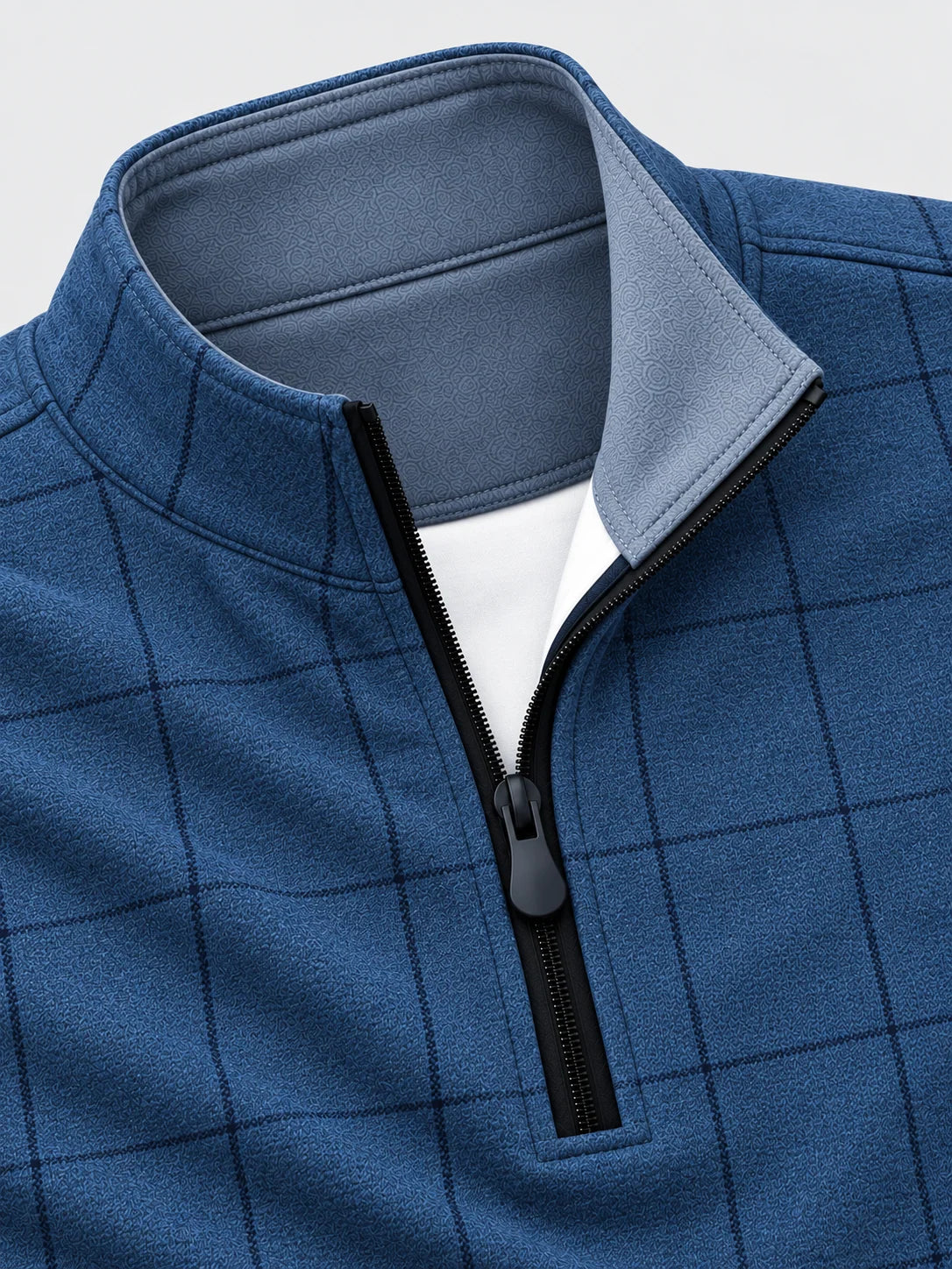 Golfpullover mit Fensterkaro-Muster in Stahlblau, Funktionsmaterial und Viertelreißverschluss