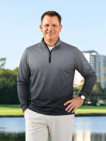 Schiefergrauer Golf-Pullover mit Melange-Ombré-Effekt und Viertelreißverschluss
