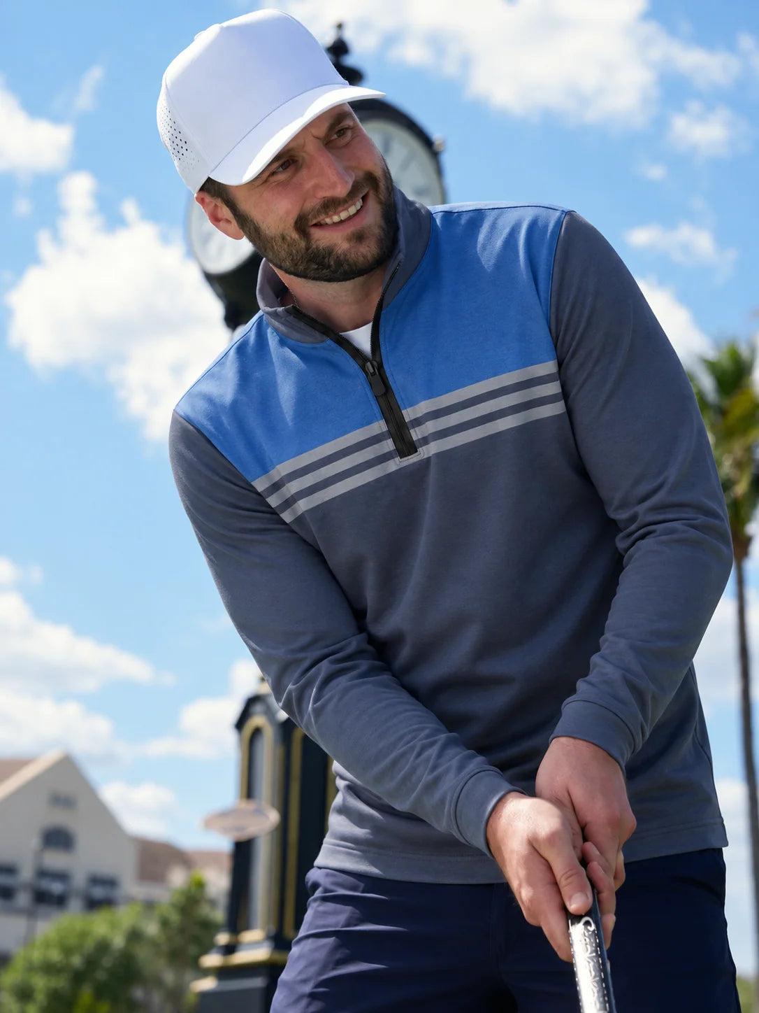 Golf-Pullover in Schieferblau mit Bruststreifen und kurzem Reißverschluss