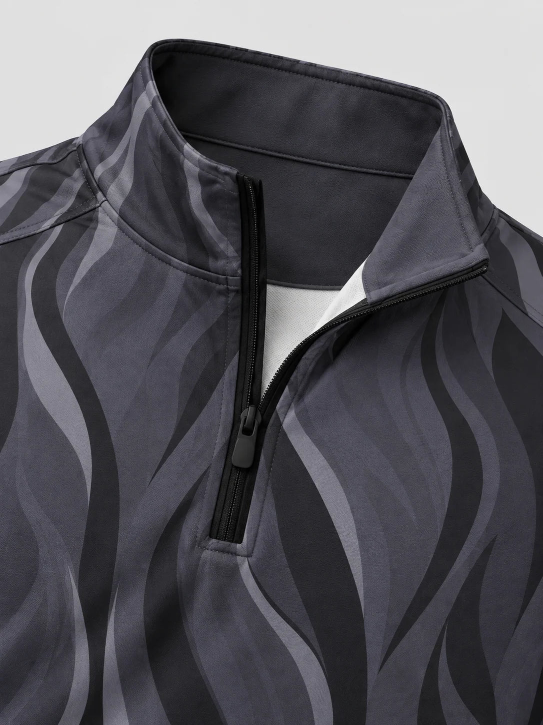 Anthrazitgrauer Golf-Pullover mit Wellenmuster und Viertelreißverschluss