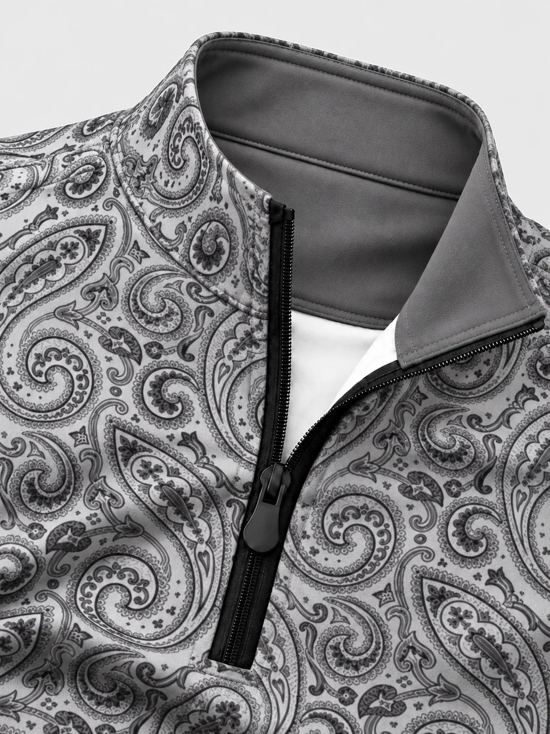Grauer Performance-Pullover mit Viertelreißverschluss und Paisley-Muster