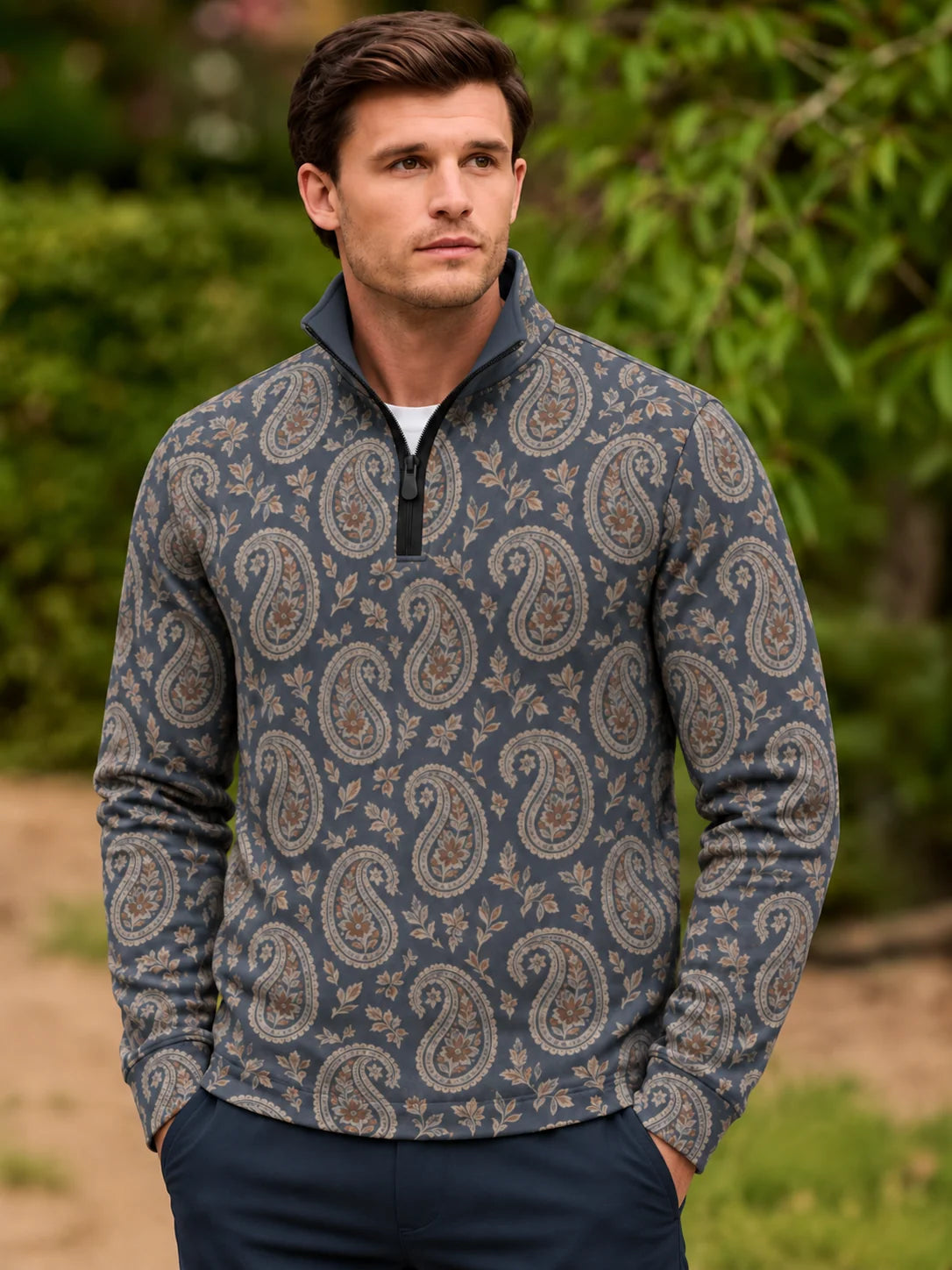 Performance-Pullover in Schieferblau mit floralem Paisley-Muster und kurzem Reißverschluss