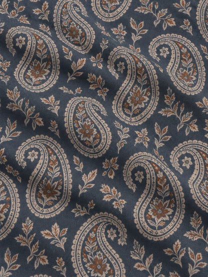 Performance-Pullover in Schieferblau mit floralem Paisley-Muster und kurzem Reißverschluss